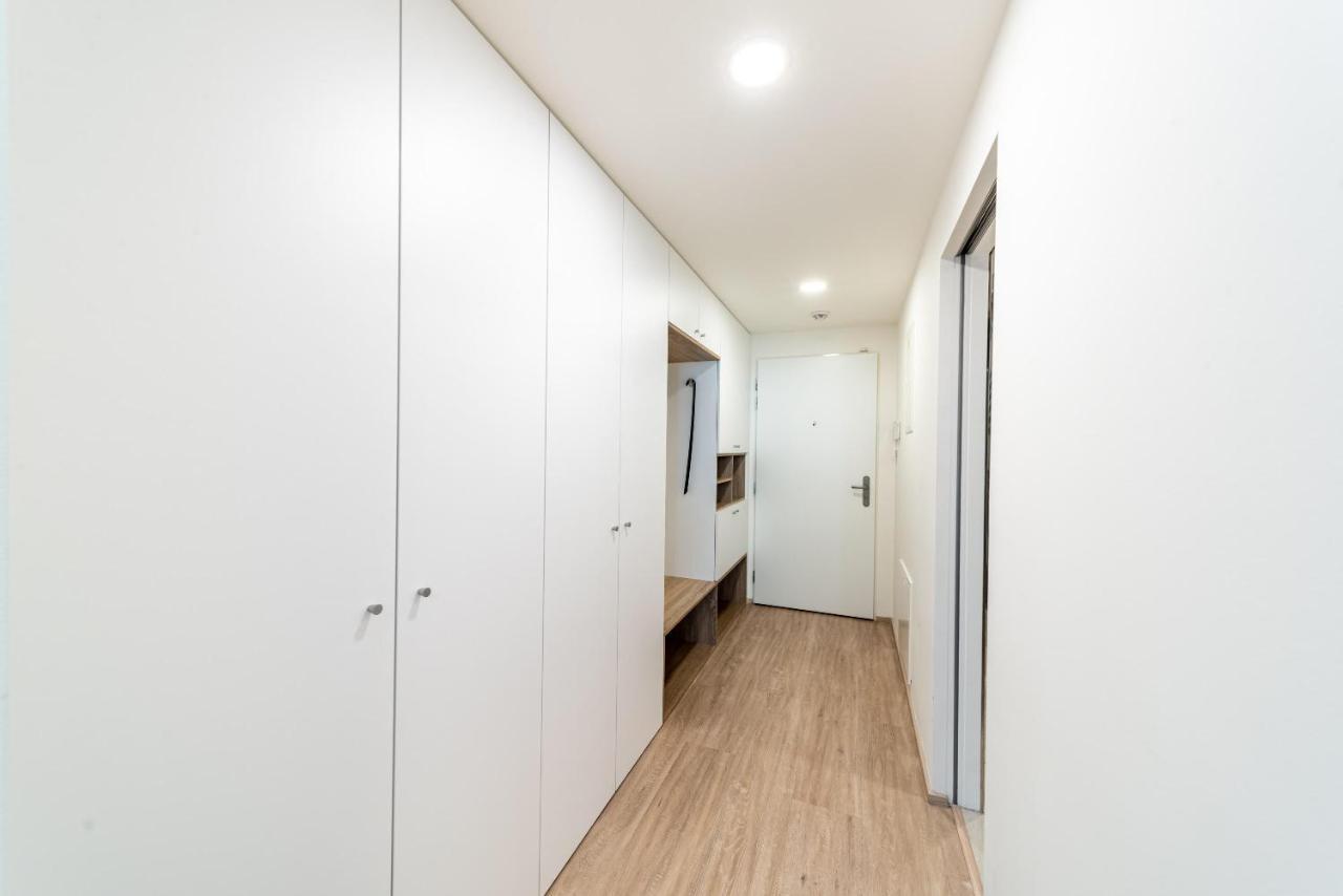 Apartments Harfa Prague Extérieur photo